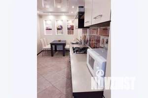 1-к квартира, посуточно, 54м2, 6/10 этаж