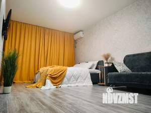 1-к квартира, посуточно, 40м2, 13/22 этаж