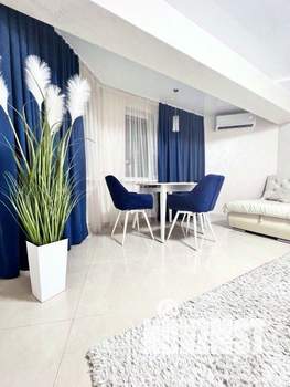 2-к квартира, посуточно, 60м2, 1/1 этаж