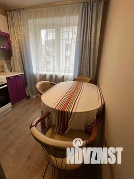 1-к квартира, посуточно, 34м2, 3/6 этаж