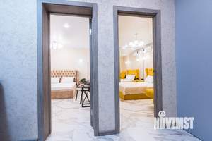 2-к квартира, посуточно, 65м2, 1/27 этаж