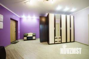 1-к квартира, посуточно, 50м2, 1/1 этаж