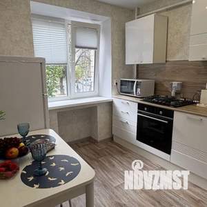 1-к квартира, посуточно, 48м2, 2/5 этаж