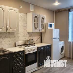 1-к квартира, посуточно, 38м2, 7/10 этаж