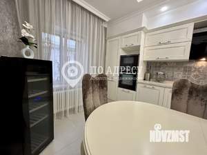 3-к квартира, на длительный срок, 105м2, 2/5 этаж