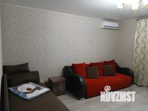 1-к квартира, посуточно, 37м2, 8/10 этаж