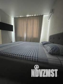 Студия квартира, посуточно, 40м2, 7/25 этаж