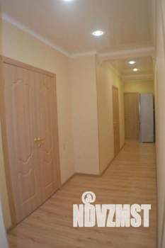 2-к квартира, посуточно, 63м2, 1/1 этаж
