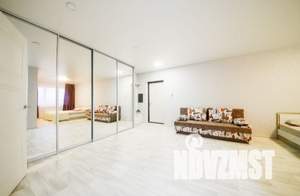 Студия квартира, посуточно, 48м2, 18/25 этаж