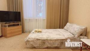 Студия квартира, посуточно, 42м2, 4/5 этаж