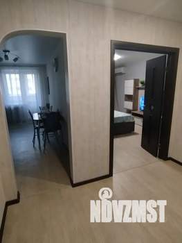 1-к квартира, посуточно, 38м2, 7/10 этаж