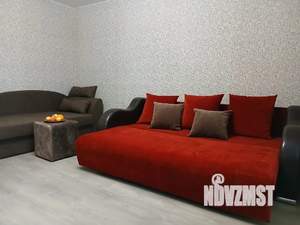 1-к квартира, посуточно, 37м2, 8/10 этаж