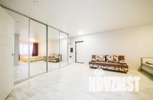 Студия квартира, посуточно, 48м2, 18/25 этаж