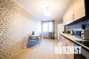 1-к квартира, посуточно, 56м2, 8/17 этаж