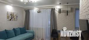 Студия квартира, посуточно, 40м2, 2/5 этаж