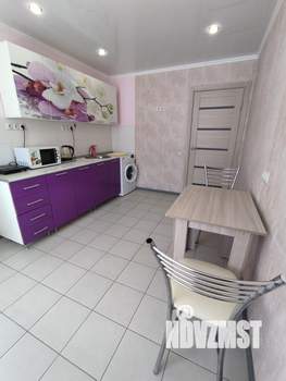 1-к квартира, посуточно, 38м2, 4/10 этаж