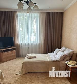 Студия квартира, посуточно, 42м2, 4/5 этаж