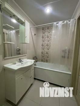 1-к квартира, посуточно, 42м2, 4/10 этаж