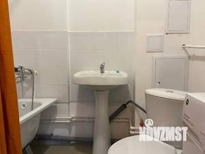 1-к квартира, посуточно, 35м2, 4/16 этаж
