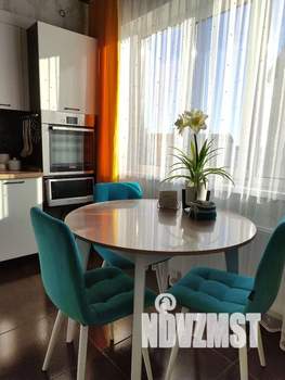 1-к квартира, посуточно, 40м2, 9/10 этаж