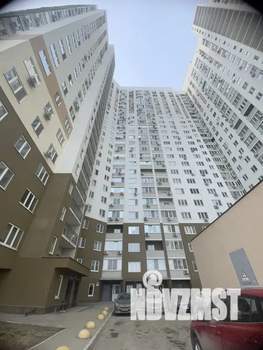 Студия квартира, посуточно, 45м2, 1/25 этаж