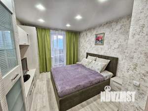 1-к квартира, посуточно, 40м2, 4/10 этаж