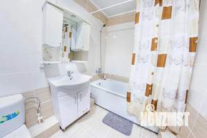 1-к квартира, посуточно, 42м2, 4/25 этаж