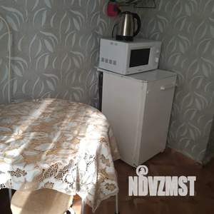 2-к квартира, посуточно, 46м2, 2/3 этаж