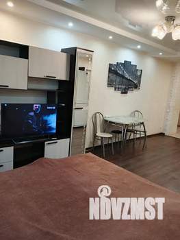 Студия квартира, посуточно, 30м2, 3/10 этаж