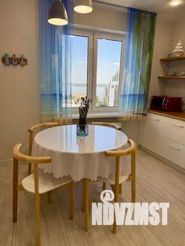 2-к квартира, посуточно, 51м2, 18/25 этаж