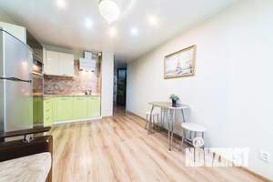 1-к квартира, посуточно, 54м2, 1/1 этаж