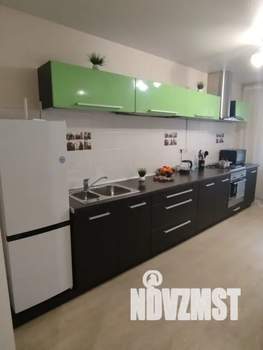 1-к квартира, посуточно, 38м2, 7/10 этаж