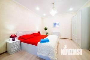 1-к квартира, посуточно, 65м2, 1/1 этаж