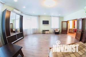 1-к квартира, посуточно, 50м2, 7/10 этаж