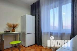 1-к квартира, посуточно, 39м2, 6/10 этаж