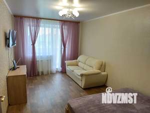 1-к квартира, посуточно, 36м2, 3/10 этаж