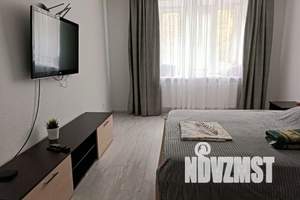 1-к квартира, посуточно, 40м2, 1/18 этаж