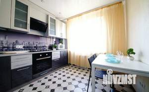 3-к квартира, посуточно, 75м2, 6/10 этаж