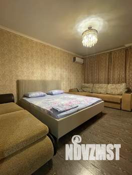 1-к квартира, посуточно, 40м2, 1/10 этаж