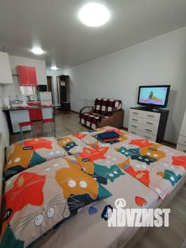 Студия квартира, посуточно, 30м2, 10/10 этаж