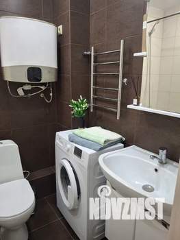 Студия квартира, посуточно, 37м2, 6/10 этаж