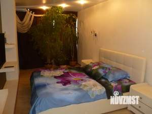 1-к квартира, посуточно, 46м2, 13/18 этаж