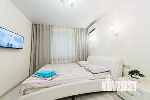 Студия квартира, посуточно, 30м2, 1/27 этаж