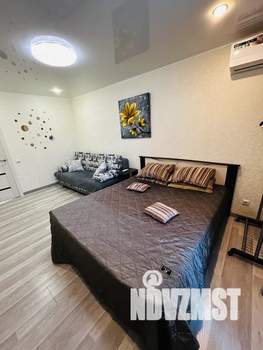 Студия квартира, посуточно, 33м2, 5/10 этаж