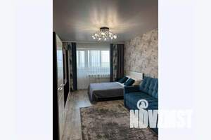 1-к квартира, посуточно, 42м2, 4/10 этаж