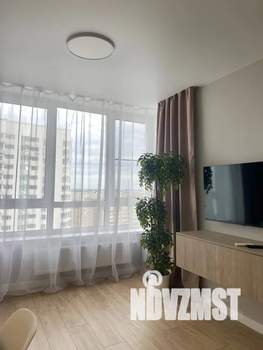 1-к квартира, посуточно, 36м2, 17/22 этаж