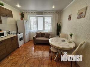 1-к квартира, посуточно, 42м2, 1/1 этаж