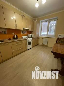 1-к квартира, посуточно, 38м2, 1/10 этаж