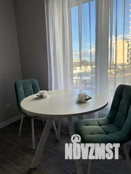 Студия квартира, посуточно, 27м2, 1/22 этаж