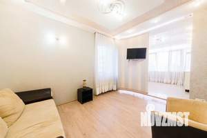 2-к квартира, посуточно, 60м2, 6/23 этаж